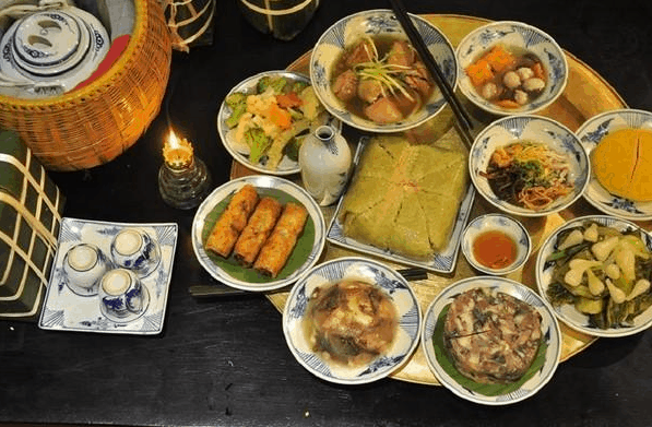 18 món ngon ngày Tết cổ truyền của người Việt
